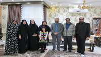 دیدار سرپرست و اعضای کانون بسیج مرکز کوثر با خانواده شهید محمدخانی