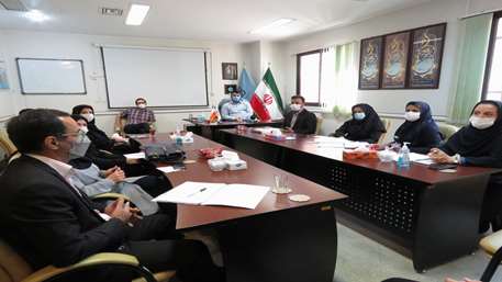  جلسه بررسی درمان کودکان و نوجوانان مبتلا به مواد مخدر با حضور جمعی از نمایندگان سازمانهای دولتی در بیمارستان کوثر