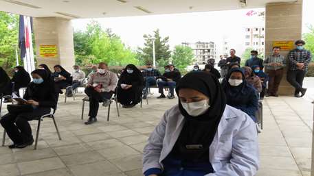  برگزاری مراسم پرفیض زیارت عاشورا با رعایت پروتکل های بهداشتی در مرکز آموزشی پژوهشی و درمانی کوثر