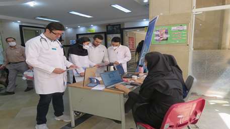  برپایی میز خدمت توسط واحد فراهم آوری اعضای پیوندی در مرکز آموزشی پژوهشی و درمانی کوثر