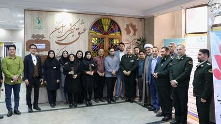  حضور فرمانده نیروی انتظامی استان سمنان در بیمارستان کوثر به مناسبت روز پرستار