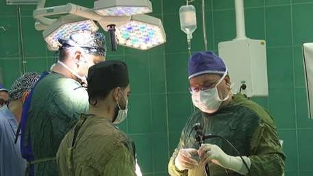  عمل جراحی نادر ترمیم و بازسازی نای قطع شده در بیمارستان کوثر سمنان با موفقیت انجام شد