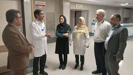  photo28782100810_crop_بازدید رئیس دانشگاه علوم پزشکی استان سمنان از مرکز رادیوتراپی بیمارستان کوثرcrop_1