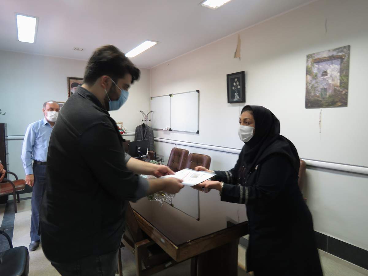 با قهرمانان این روزهای سخت آشنا شوید؛ 