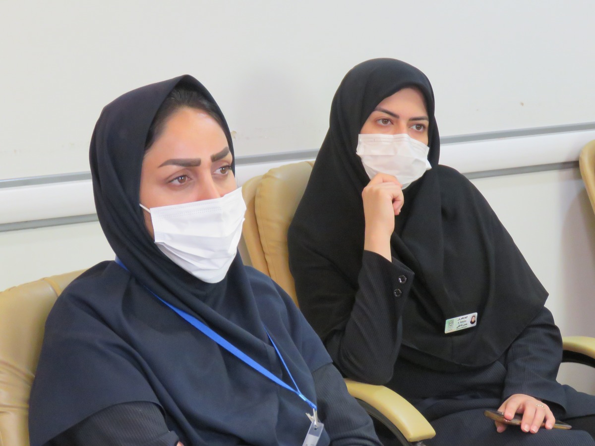 بررسی مسائل مربوط به تجهیزات پزشکی و دارو در کمیته دارو ،درمان و تجهیزات پزشکی بیمارستان کوثر 